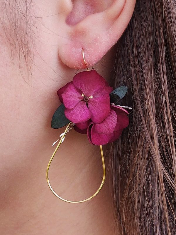 Boucles d'oreilles hortensia pourpre